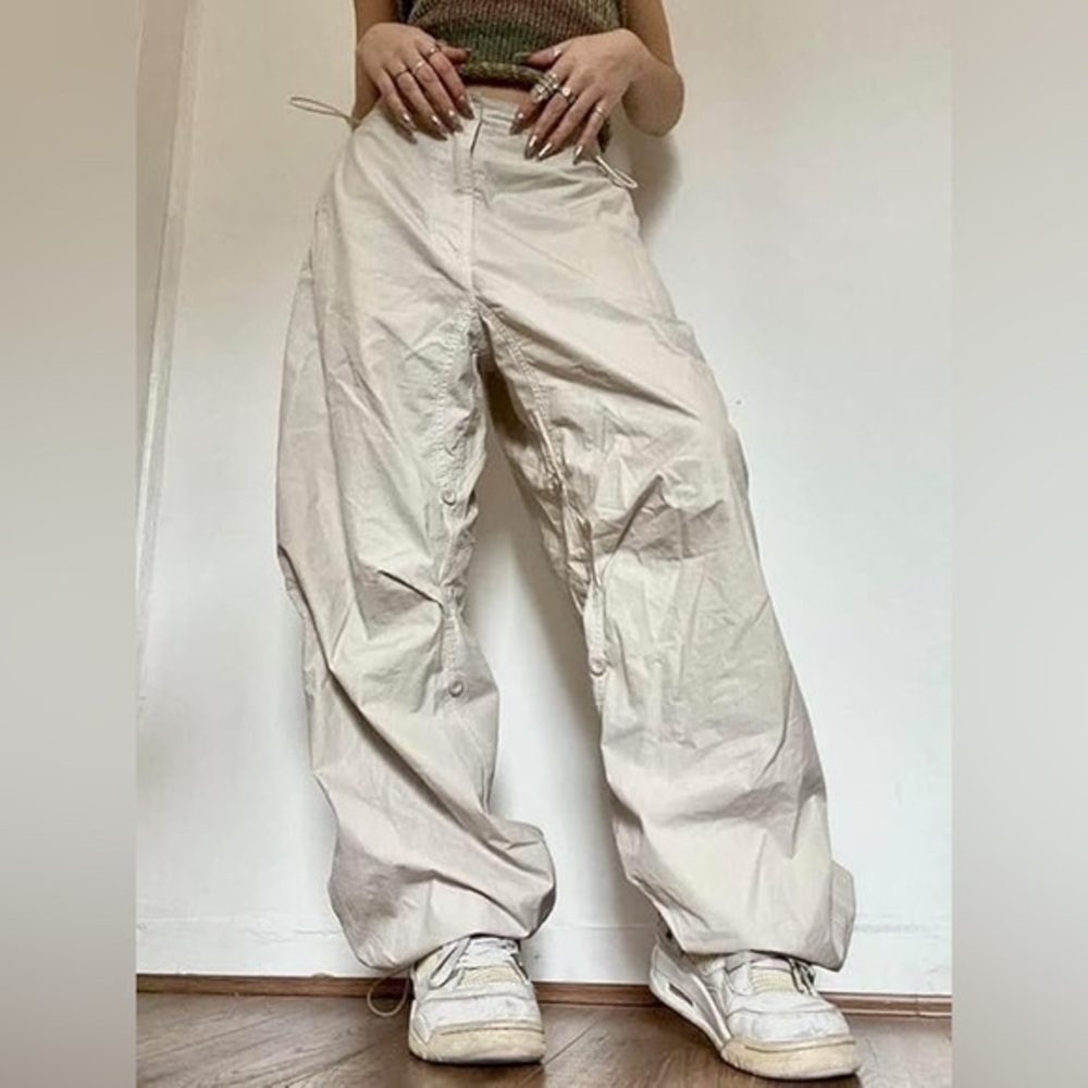 Love Tree womens Beige Cargo Pants